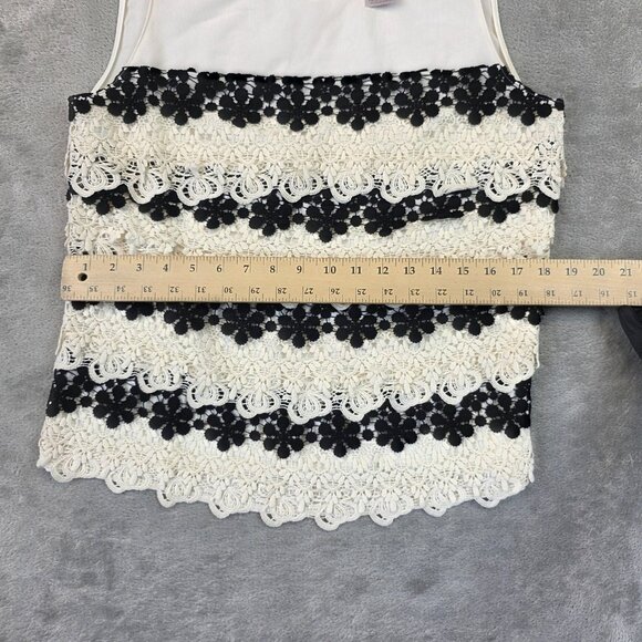 Ann Taylor Blouse Womens 10P Petite Cream Black Lace Floral Scallop Hem New - Picture 5 of 9